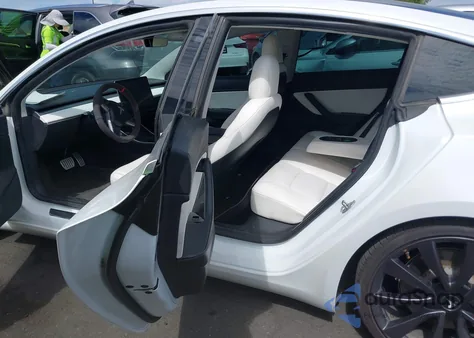 2020 Tesla Model 3 Performance Dual Motor All-Wheel Drive z USA, uszkodzony, nr VIN 5YJ3E1EC1LF784668